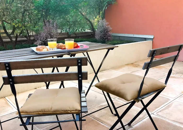 Terrasses De Saint Martin - Gd Terrasse - Parking Gratuit Sur Place - Tres Calme Et Agreable